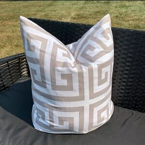 30x30 Large Geometric Patterned Tan and White Throw Pillow cover